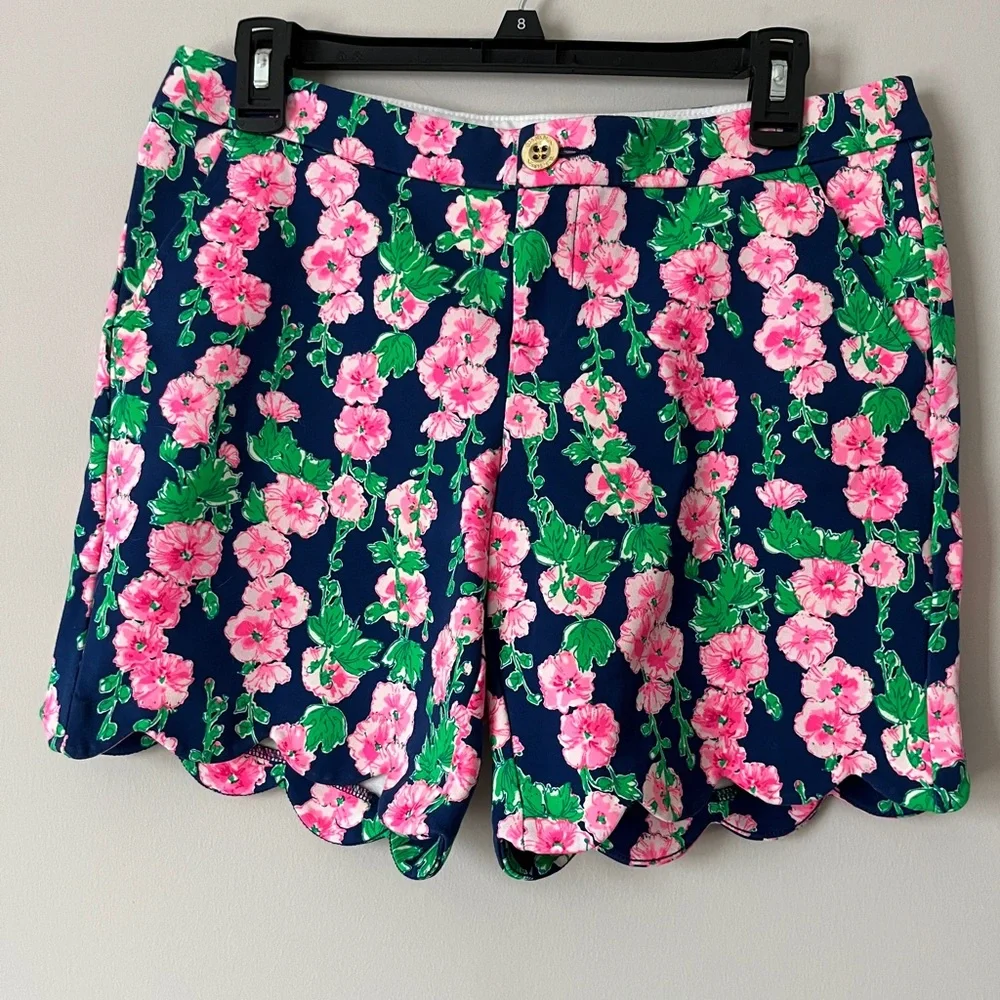 NWT Lilly Pulitzer Size 6 Darci Knit Shorts in Oyster Bay Navy De Vine - Picture 2 of 4
